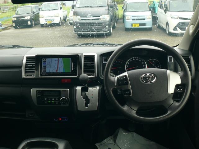 レジアスエースバン ロングスーパーＧＬ　４ＷＤ　ディーゼル　キーフリー　プッシュスタート　ＬＥＤヘッドライト　両側パワスラ　社外ＳＤナビＴＶ　フリップダウンモニター　バックカメラ　デジタルインナーミラー　ベットキット　社外ＦスポイラーＥＴＣ（9枚目）