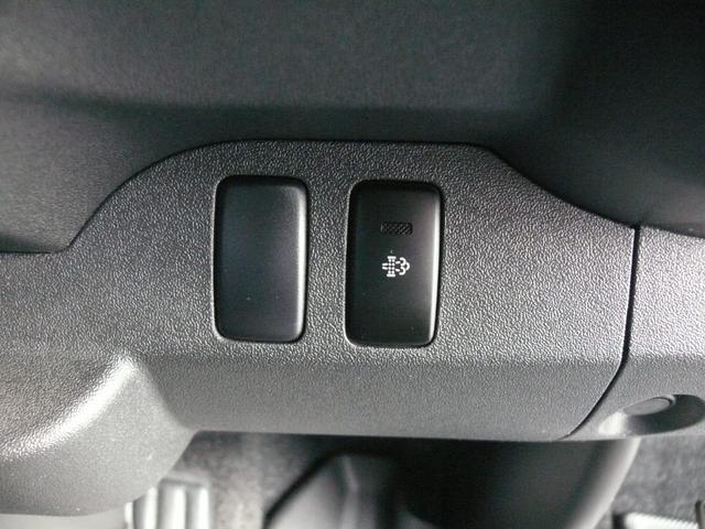 ハイエースバン ロングスーパーＧＬ　３型　ディーゼルターボ　４ＷＤ　キーレス　純正ナビＴＶ　バックカメラ　ブルートゥース対応ナビ　ＨＩＤヘッドライト　プラド純正１７インチＡＷ　ドラレコ　ＥＴＣ　純正後期テール　タイミングベルト交換済（32枚目）