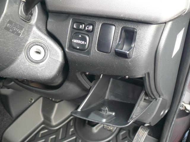 ハイエースバン ロングスーパーＧＬ　３型　ディーゼルターボ　４ＷＤ　キーレス　純正ナビＴＶ　バックカメラ　ブルートゥース対応ナビ　ＨＩＤヘッドライト　プラド純正１７インチＡＷ　ドラレコ　ＥＴＣ　純正後期テール　タイミングベルト交換済（33枚目）