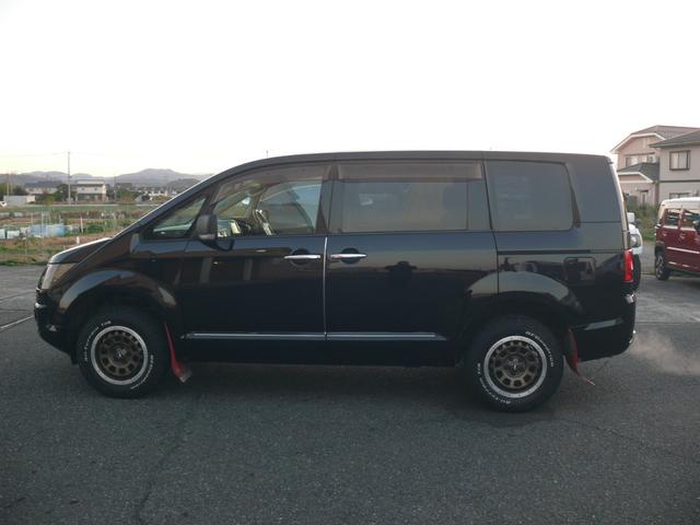 デリカD:5 シャモニー 4WD キーフリー 両側パワースライドドア 社外ナビTV バックカメラ フリップダウンモニター 社外16インチAW ホワイトレタータイヤ マッドフリップ ETC ドラレコ HIDライト(8枚目)