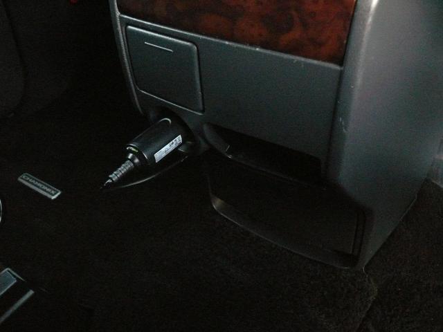 デリカD:5 シャモニー 4WD キーフリー 両側パワースライドドア 社外ナビTV バックカメラ フリップダウンモニター 社外16インチAW ホワイトレタータイヤ マッドフリップ ETC ドラレコ HIDライト(20枚目)