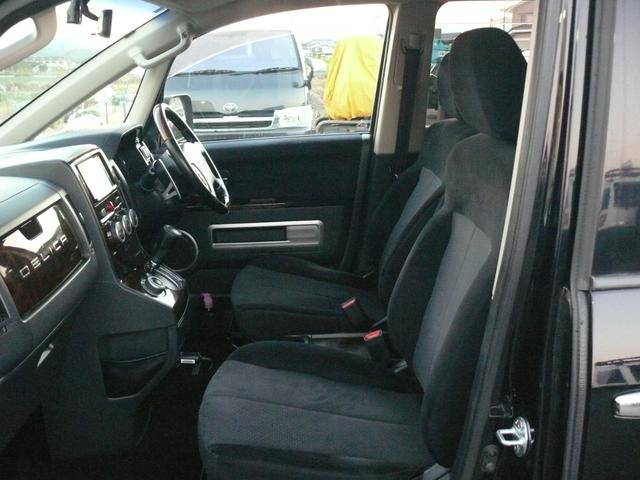 デリカD:5 シャモニー 4WD キーフリー 両側パワースライドドア 社外ナビTV バックカメラ フリップダウンモニター 社外16インチAW ホワイトレタータイヤ マッドフリップ ETC ドラレコ HIDライト(33枚目)