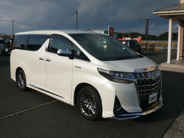 アルファードハイブリッド エグゼクティブラウンジ キーフリー プッシュスタート トヨタセーフティセンス 本革ベージュシート 全方位カメラ 純正ナビTV 後席天井モニター デジタルインナーミラー ドラレコ ETC モデリスタエアロ 両側パワスラ(3枚目)