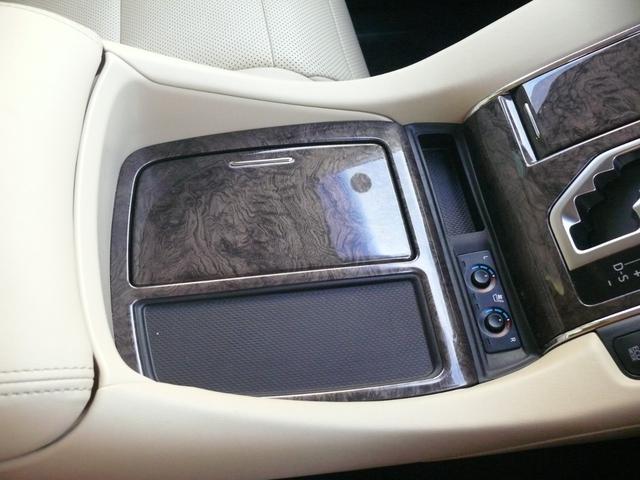 アルファードハイブリッド エグゼクティブラウンジ キーフリー プッシュスタート トヨタセーフティセンス 本革ベージュシート 全方位カメラ 純正ナビTV 後席天井モニター デジタルインナーミラー ドラレコ ETC モデリスタエアロ 両側パワスラ(19枚目)