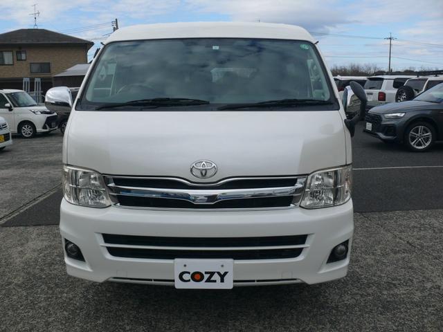 ハイエースワゴン ＧＬ　４ＷＤ　キーレス　ＨＩＤヘッドライト　パワースライドドア　１０人乗　純正ナビＴＶ　バックカメラ　社外１６インチＡＷ　ホワイトレタータイヤ　ＥＴＣ（2枚目）