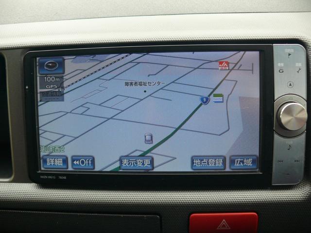 ハイエースワゴン ＧＬ　４ＷＤ　キーレス　ＨＩＤヘッドライト　パワースライドドア　１０人乗　純正ナビＴＶ　バックカメラ　社外１６インチＡＷ　ホワイトレタータイヤ　ＥＴＣ（13枚目）