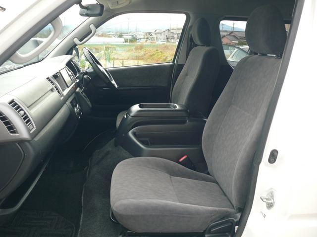 ハイエースワゴン ＧＬ　４ＷＤ　キーレス　ＨＩＤヘッドライト　パワースライドドア　１０人乗　純正ナビＴＶ　バックカメラ　社外１６インチＡＷ　ホワイトレタータイヤ　ＥＴＣ（29枚目）