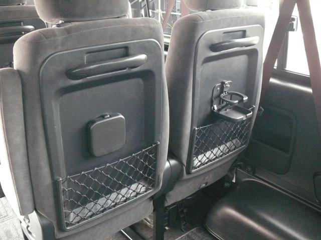 ハイエースワゴン ＧＬ　４ＷＤ　キーレス　ＨＩＤヘッドライト　パワースライドドア　１０人乗　純正ナビＴＶ　バックカメラ　社外１６インチＡＷ　ホワイトレタータイヤ　ＥＴＣ（36枚目）