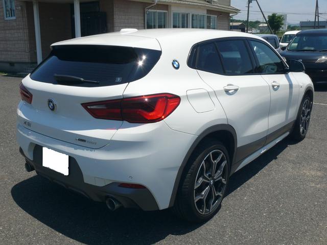 Ｘ２ ｘＤｒｉｖｅ　２０ｉ　ＭスポーツＸ　４ＷＤターボ　キーフリー　プッシュスタート　純正ナビ　ブルートゥース対応ナビ　バックカメラ　純正１９インチＡＷ　黒革シート　前席シートヒーター　前席パワーシート　ＥＴＣ　ＬＥＤライト　パワーバックドア（5枚目）