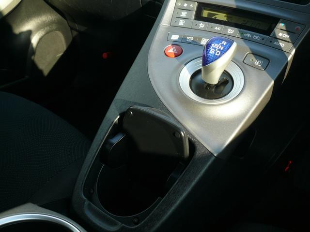 プリウス S キーフリー プッシュスタート 社外ナビTV ブルートゥース対応ナビ バックカメラ ETC 純正15インチAW HIDヘッドライト(16枚目)