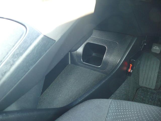 プリウス S キーフリー プッシュスタート 社外ナビTV ブルートゥース対応ナビ バックカメラ ETC 純正15インチAW HIDヘッドライト(17枚目)