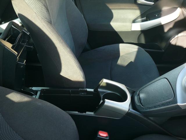 プリウス S キーフリー プッシュスタート 社外ナビTV ブルートゥース対応ナビ バックカメラ ETC 純正15インチAW HIDヘッドライト(19枚目)