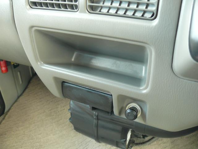 ディアスワゴン ベースグレード タフパッケージ 4WD 3速オートマ キーレス 純正CDデッキ 純正13インチAW リアヒーター プライバシーガラス(15枚目)