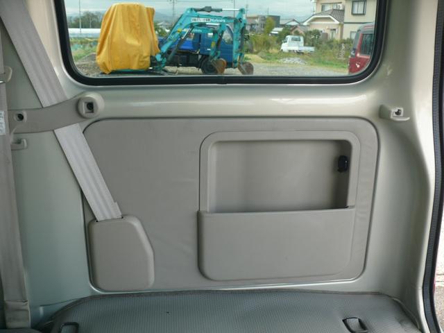 ディアスワゴン ベースグレード タフパッケージ 4WD 3速オートマ キーレス 純正CDデッキ 純正13インチAW リアヒーター プライバシーガラス(23枚目)