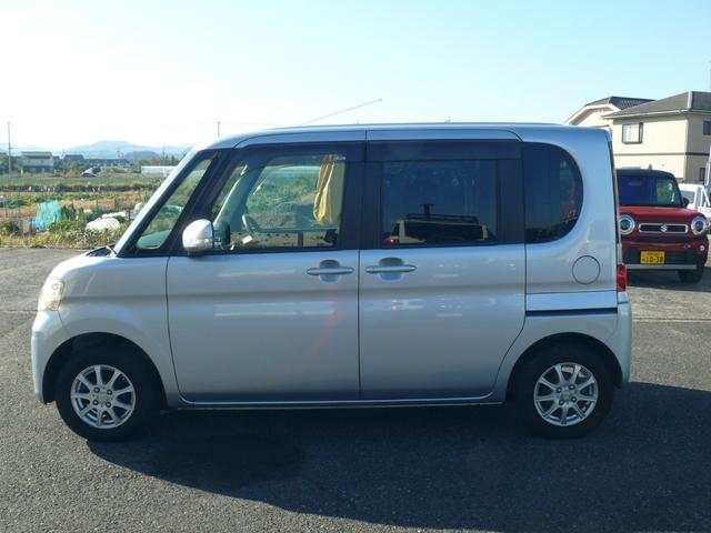 タント Ｘ４ＷＤセレクション　４ＷＤ　キーフリー　社外１３インチＡＷ　左後パワースライドドア　純正ＣＤデッキ　プライバシーガラス　タイミングチェーンエンジン（8枚目）