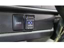 　４ＷＤ　ＡＴ車　テレビ／ナビ　バックカメラ　キ－レスエントリー　エアコン　パワステ　パワ－ウインドウ　エアバッグ　電動格納式ミラー　社外アルミホイール　ＡＢＳ（33枚目）