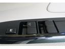 Ｍ　ナビ／テレビ　キ－レスキ－　エアコン　パワステ　運転席エアバック　助手席エアバッグ　パワーウィンドウ　アイドリングストップ　ＡＢＳ（29枚目）