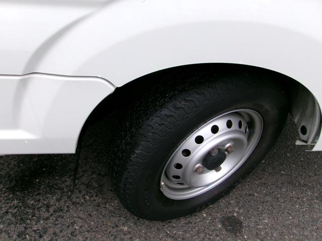 キャリイトラック ＫＣエアコン・パワステ　４ＷＤ　ＡＣ　ＰＳ（18枚目）
