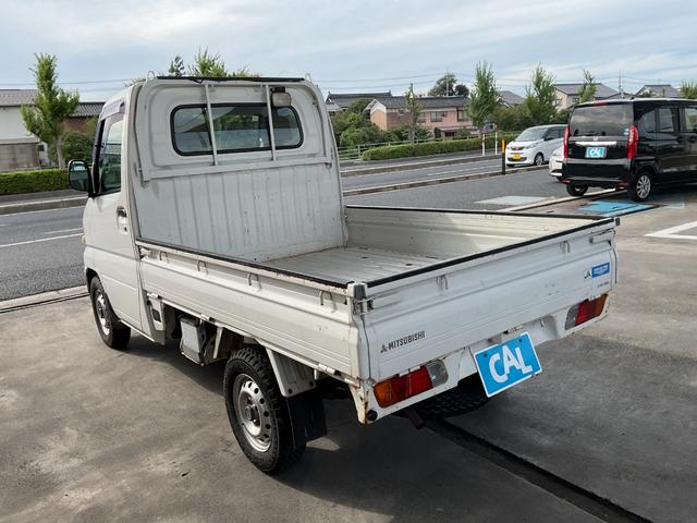 ミニキャブトラック Ｖタイプ　４ＷＤ　５ＭＴ　ドアバイザー　エアコン　クーラー（9枚目）