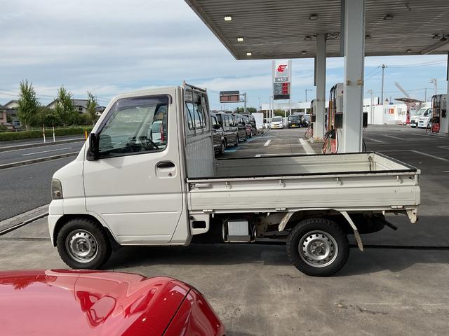 ミニキャブトラック Ｖタイプ　４ＷＤ　５ＭＴ　ドアバイザー　エアコン　クーラー（10枚目）
