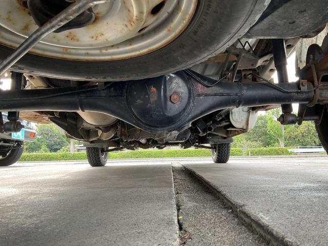 ミニキャブトラック Ｖタイプ　４ＷＤ　５ＭＴ　ドアバイザー　エアコン　クーラー（15枚目）