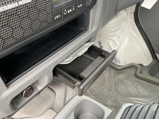 ミニキャブトラック Ｖタイプ　４ＷＤ　５ＭＴ　ドアバイザー　エアコン　クーラー（31枚目）