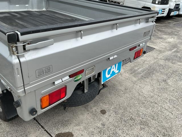 キャリイトラック 農繁スペシャル　５ＭＴ　４ＷＤ　パワーステアリング　エアコン　クーラー　運転席エアバック（22枚目）