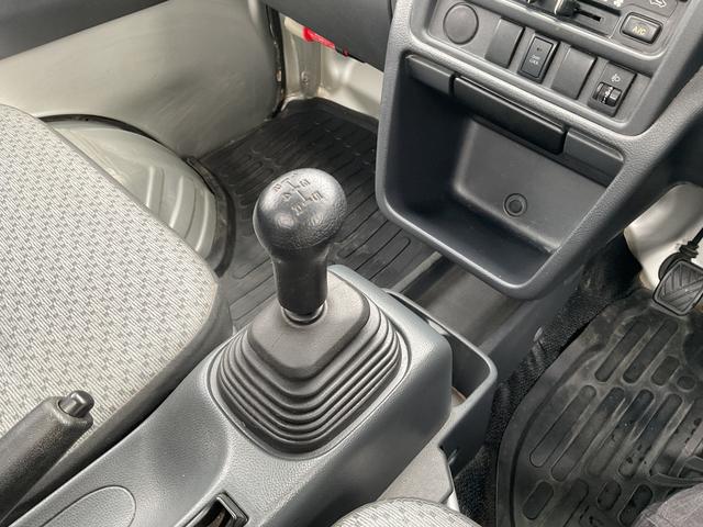 キャリイトラック 農繁スペシャル　５ＭＴ　４ＷＤ　パワーステアリング　エアコン　クーラー　運転席エアバック（35枚目）