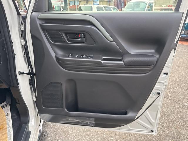 スペーシアギア ハイブリッドXZ ターボ ハイブリッドXZ ターボ 届出済み未使用車 全方位カメラ付き9インチディスプレイオーディオ(アップルカープレイ Bluetooth) クルーズコントロール ステアリングスイッチ 両側電動スライドドア(24枚目)