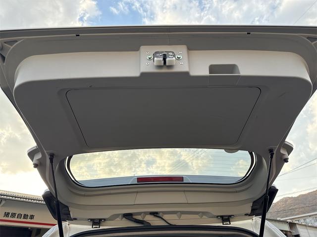 ムーヴ Ｘリミテッド　ＳＡＩＩＩ　純正ナビ（Ｂｌｕｅｔｏｏｔｈ・ＴＶ）　ＥＴＣ　運転席シートヒーター　スマートアシスト　バックカメラ　プッシュスタート　オートエアコン　電動格納ミラー　オートライト　ＡＢＳ　車検整備付　スマートキー（26枚目）