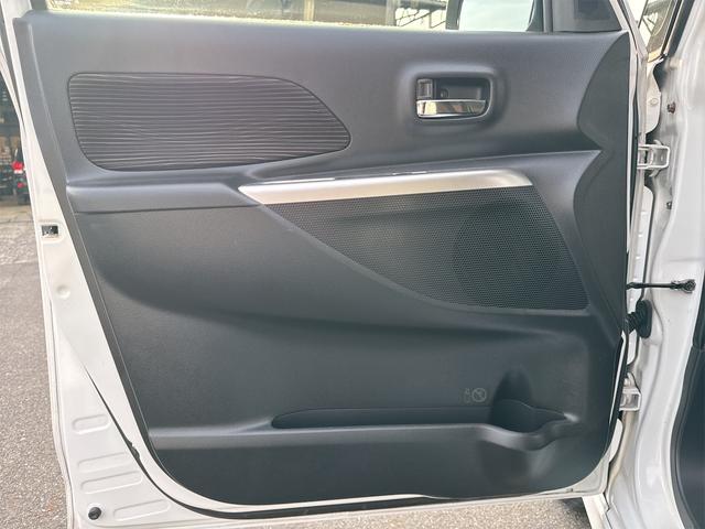 ｅＫスペースカスタム カスタムＴ　アラウンドビュー　ターボ　純正ナビ　両側電動スライドドア　純正アルミホイール　リアサーキュレーター　オートエアコン　オートライト　ＨＩＤヘッドライト　プッシュスタート　スマートキー　電動格納ミラー（24枚目）