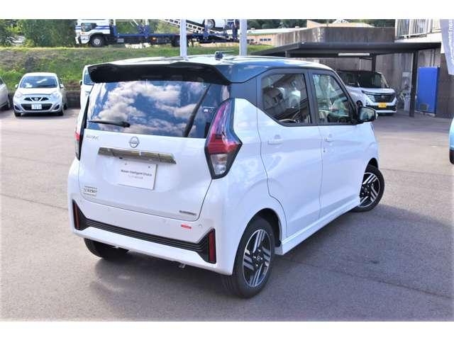 デイズ ６６０　ハイウェイスターＸ　アーバンクロム　プロパイロット　エディション　純正ワイドメモリーナビ　プロパイロット（4枚目）