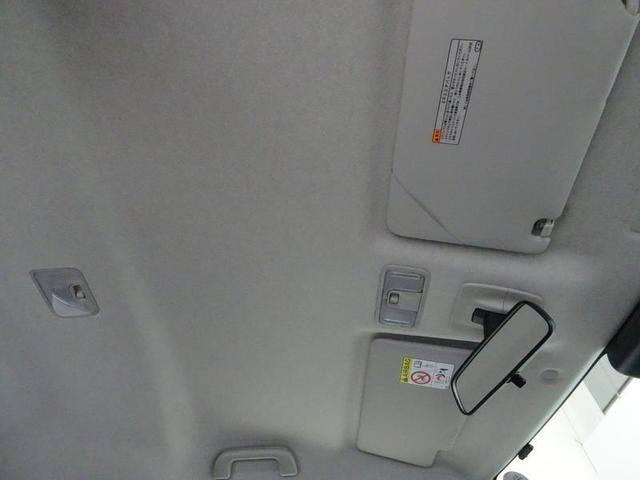 雨中の後方視界も、よりクリアに！リヤワイパー付き。