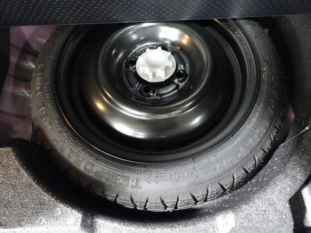 安心のスペアタイヤ付き。パンク時などに、すぐタイヤを交換して走行出来ます。