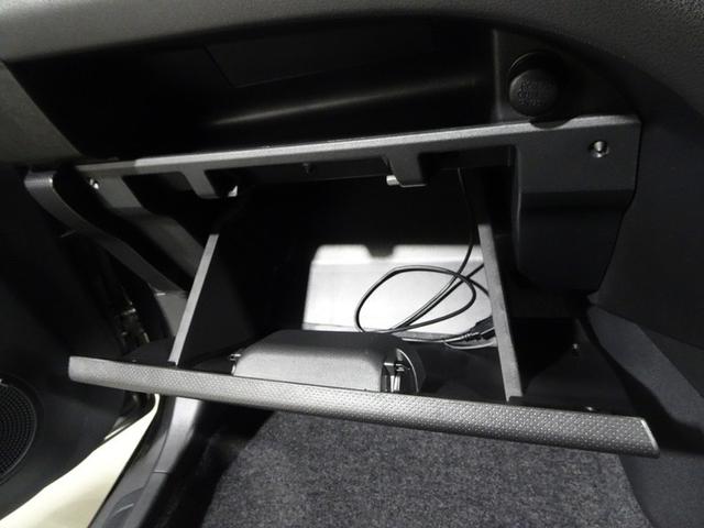 ウイングロード ライダー　フルセグ　メモリーナビ　ＤＶＤ再生　ミュージックプレイヤー接続可　バックカメラ　ＨＩＤヘッドライト　ワンオーナー　フルエアロ（32枚目）