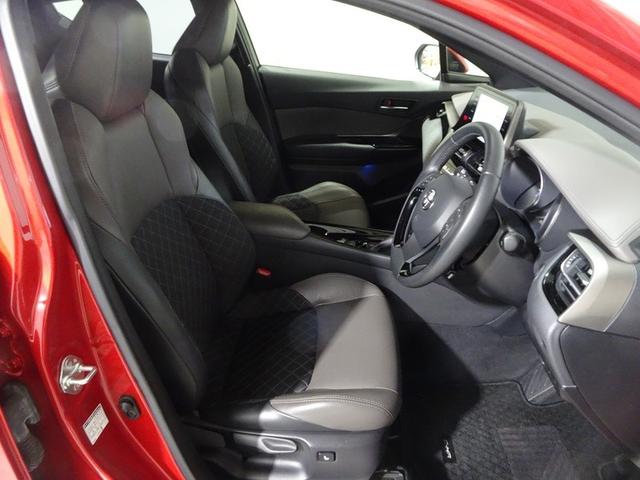 C-HR G ミュージックプレイヤー接続可 バックカメラ 衝突被害軽減システム ETC ドラレコ LEDヘッドランプ ワンオーナー 記録簿(13枚目)