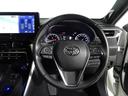 落ち着いた色遣いの運転席周り。飽きの来ないすっきりとしたデザイン。