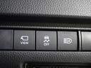 アダプティブハイビームシステムを装備!先行車や対向車に光が当たる部分だけを自動的に遮光するので、ハイビームでの走行頻度がより向上します。