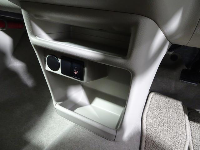 アルトラパン L CDチューナー ミュージックプレイヤー接続可 アイドリングストップ 衝突被害軽減システム ハイビームアシスト プッシュスタート スマートキー アクセサリーソケット 電動格納ミラー ベンチシート(39枚目)