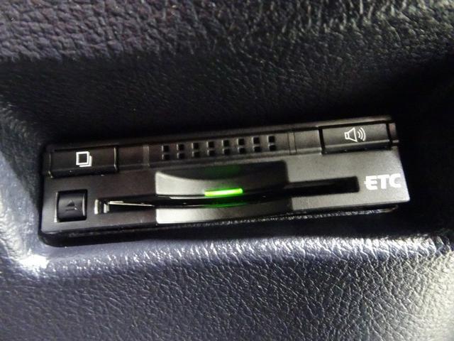 シエンタ G 4WD フルセグ メモリーナビ DVD再生 バックカメラ 衝突被害軽減システム ETC 両側電動スライド LEDヘッドランプ 乗車定員6人 3列シート ワンオーナー 記録簿(10枚目)