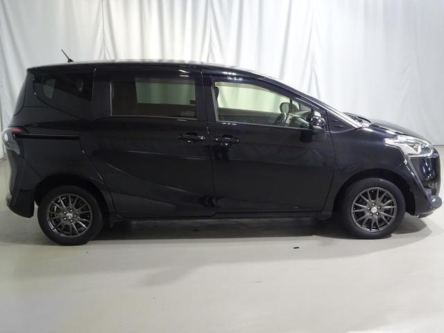 シエンタ G 4WD フルセグ メモリーナビ DVD再生 バックカメラ 衝突被害軽減システム ETC 両側電動スライド LEDヘッドランプ 乗車定員6人 3列シート ワンオーナー 記録簿(17枚目)