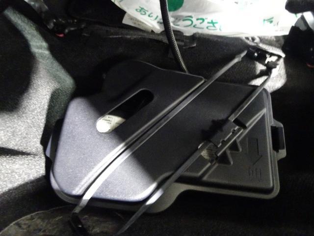 �p���N�C���L�b�g�t���B�X�y�A�^�C���̑���Ƀp���N�C���L�b�g�������t�����Ă��܂��B