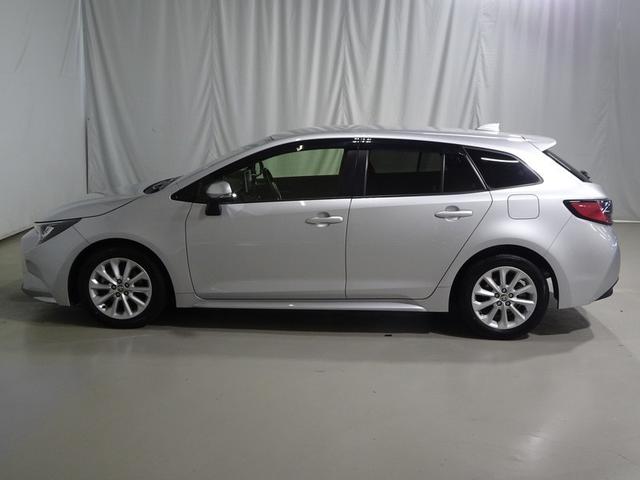 カローラツーリング ハイブリッド　Ｓ　メモリーナビ　バックカメラ　衝突被害軽減システム　ＥＴＣ　ドラレコ　ＬＥＤヘッドランプ　ワンオーナー　記録簿（2枚目）