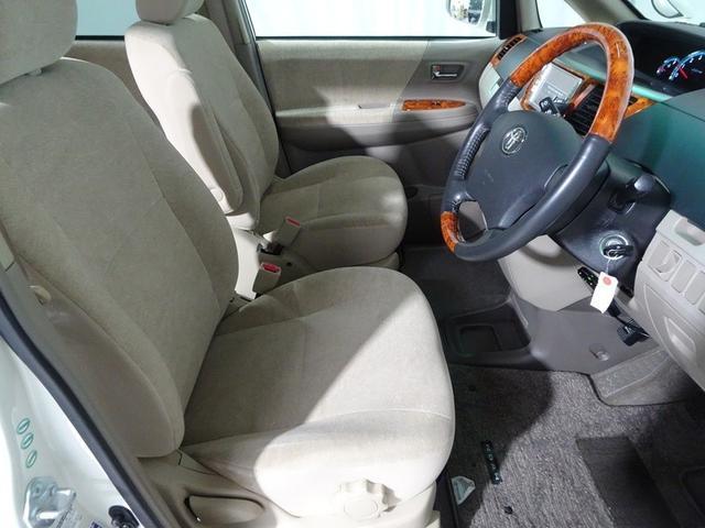 ノア Ｘ　スペシャルエディション　トヨタ認定中古車　一年間保証付　ワンセグ　ＤＶＤナビ　ＥＴＣ　キーレスエントリー　オートエアコン　シガーライター　電動格納ミラー　両側電動スライドドア　ＨＩＤヘッドライト　スペアタイヤ　ＡＢＳ（10枚目）