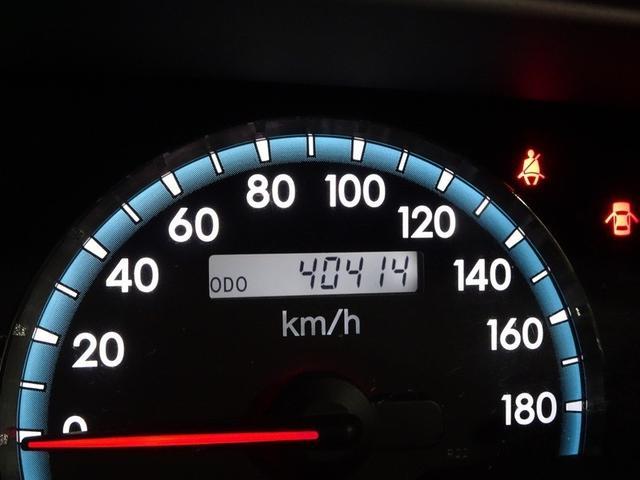 ノア Ｘ　スペシャルエディション　トヨタ認定中古車　一年間保証付　ワンセグ　ＤＶＤナビ　ＥＴＣ　キーレスエントリー　オートエアコン　シガーライター　電動格納ミラー　両側電動スライドドア　ＨＩＤヘッドライト　スペアタイヤ　ＡＢＳ（28枚目）