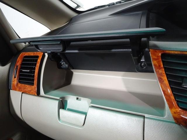 ノア Ｘ　スペシャルエディション　トヨタ認定中古車　一年間保証付　ワンセグ　ＤＶＤナビ　ＥＴＣ　キーレスエントリー　オートエアコン　シガーライター　電動格納ミラー　両側電動スライドドア　ＨＩＤヘッドライト　スペアタイヤ　ＡＢＳ（37枚目）