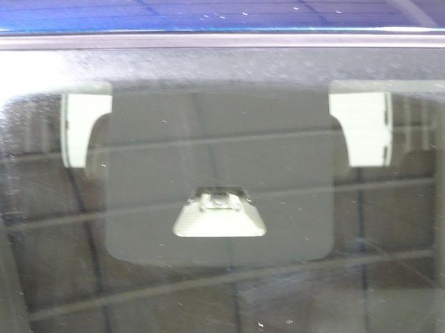 ルーミー Ｘ　Ｓ　トヨタ認定中古車　一年間保証付　ＣＤチューナー　ミュージックプレイヤー接続可　衝突被害軽減システム　オートハイビーム　スマートキー　アクセサリーソケット　片側パワースライドドア　社外アルミ（7枚目）