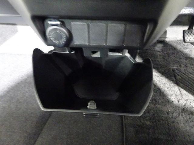 ルーミー Ｘ　Ｓ　トヨタ認定中古車　一年間保証付　ＣＤチューナー　ミュージックプレイヤー接続可　衝突被害軽減システム　オートハイビーム　スマートキー　アクセサリーソケット　片側パワースライドドア　社外アルミ（34枚目）