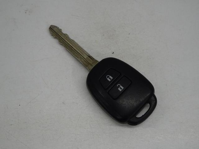 �֗��ȃL�[���X�G���g���[�t���ł��B�L�[�̃{�^���Ńh�A�̉����E�{�����ł��܂��B