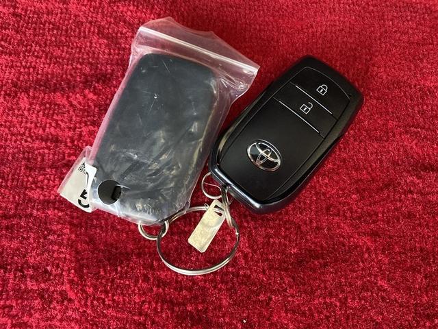 カローラツーリング ハイブリッド　ダブルバイビー　４ＷＤ　フルセグ　メモリーナビ　ミュージックプレイヤー接続可　バックカメラ　衝突被害軽減システム　ＥＴＣ　ドラレコ　ＬＥＤヘッドランプ　ワンオーナー　フルエアロ　記録簿（38枚目）